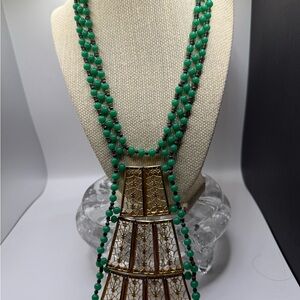Castlecliff Green Beaded Necklace with Gold toned Detailing